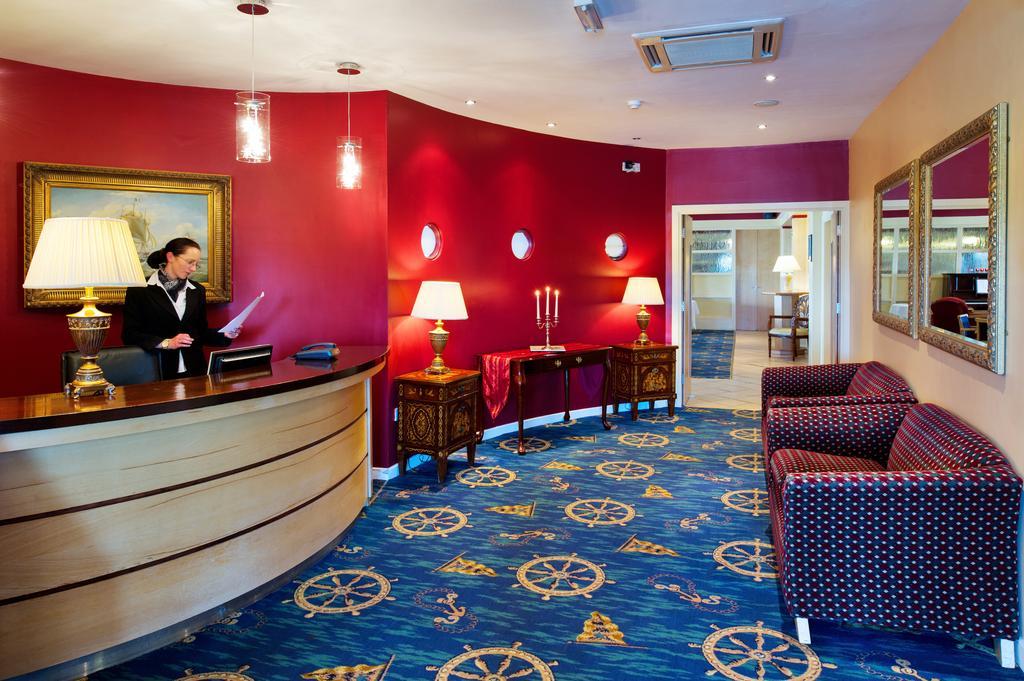 Logues Liscannor Hotel Ngoại thất bức ảnh